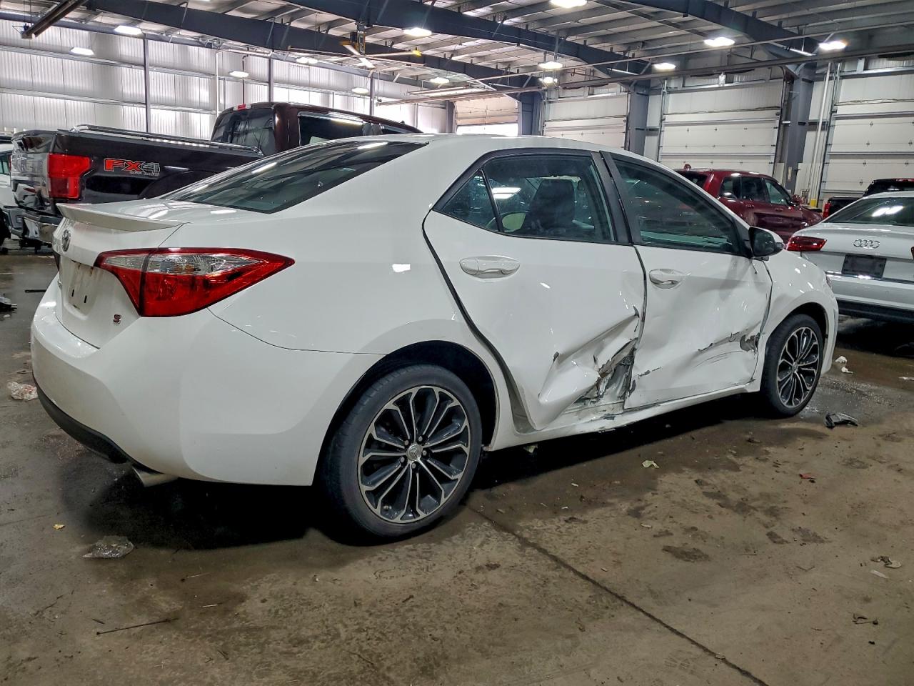 2016 TOYOTA COROLLA S PLUS photo 5