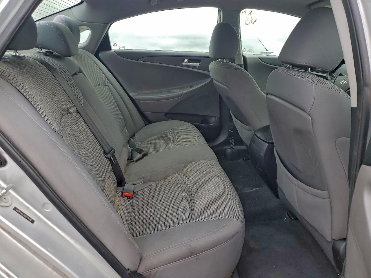 2012 HYUNDAI SONATA GLS photo 10