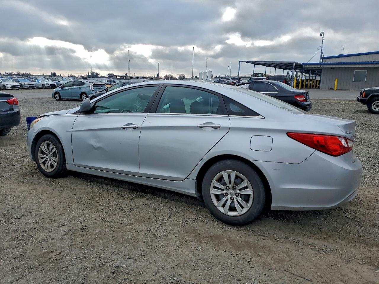 2012 HYUNDAI SONATA GLS photo 2