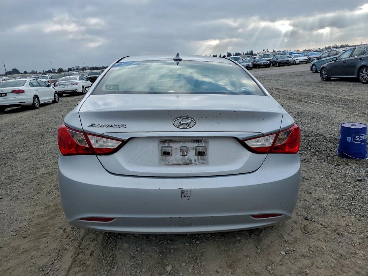 2012 HYUNDAI SONATA GLS photo 6