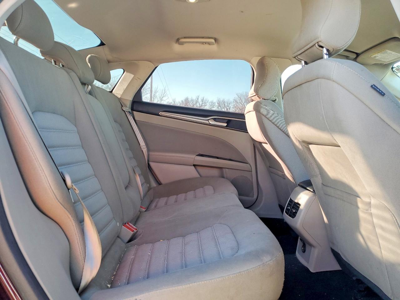 2017 FORD FUSION SE photo 10
