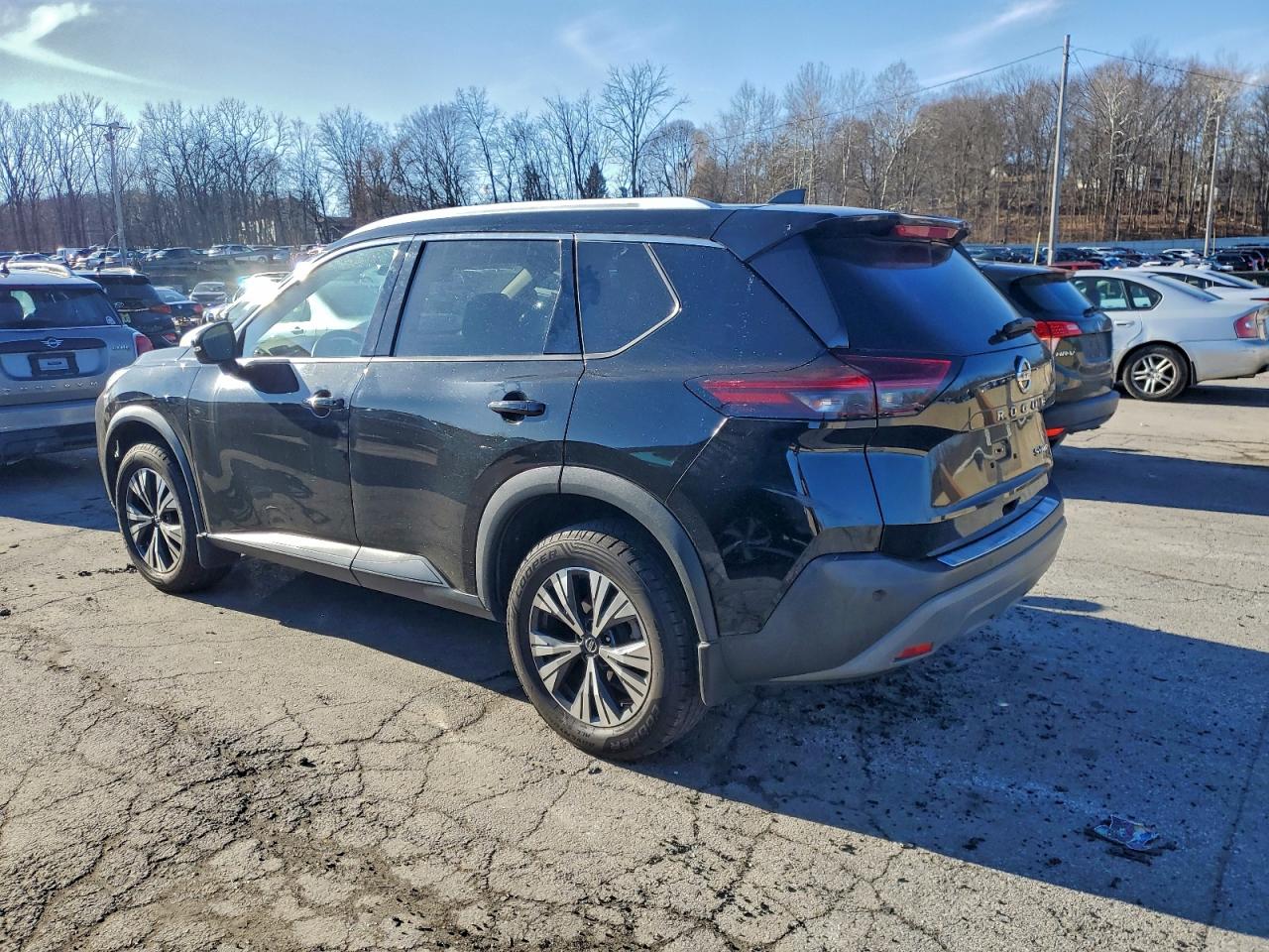 2021 NISSAN ROGUE SV photo 2