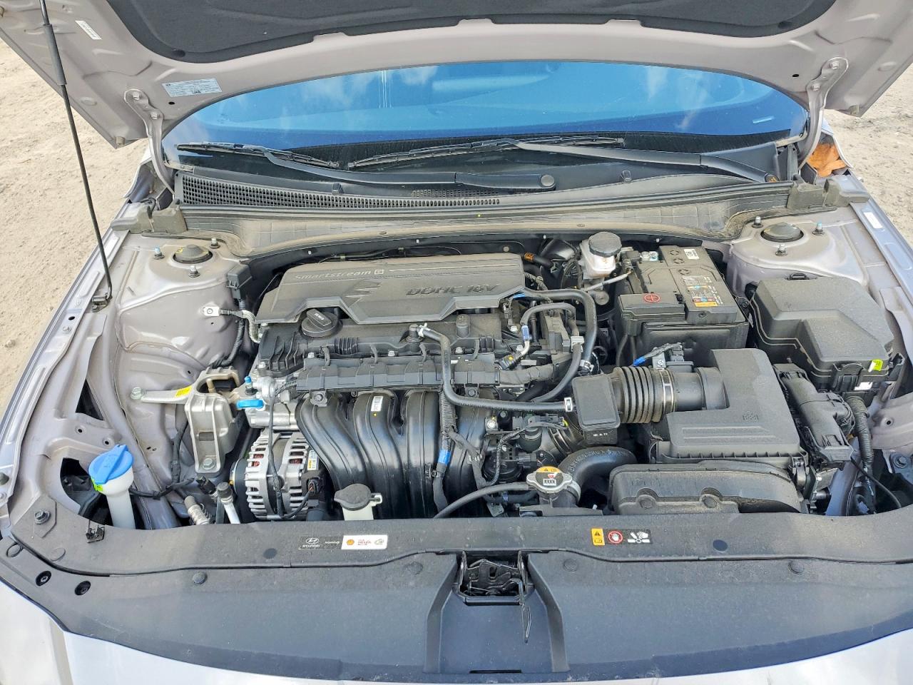 2025 HYUNDAI ELANTRA SEL SPORT photo 11