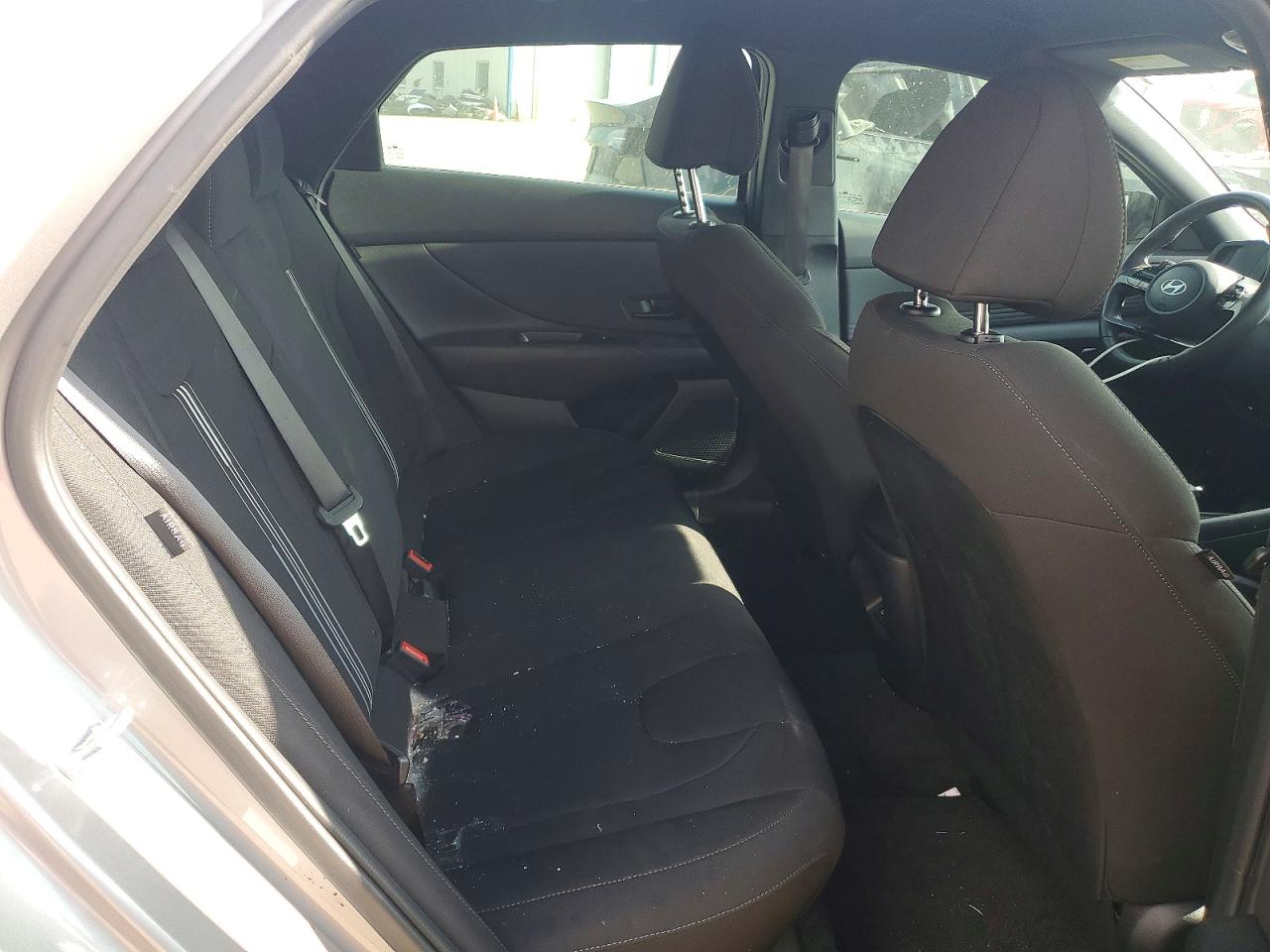 2025 HYUNDAI ELANTRA SEL SPORT photo 10
