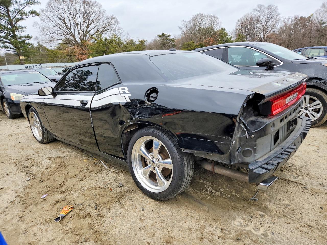2012 DODGE CHALLENGER R/T photo 2
