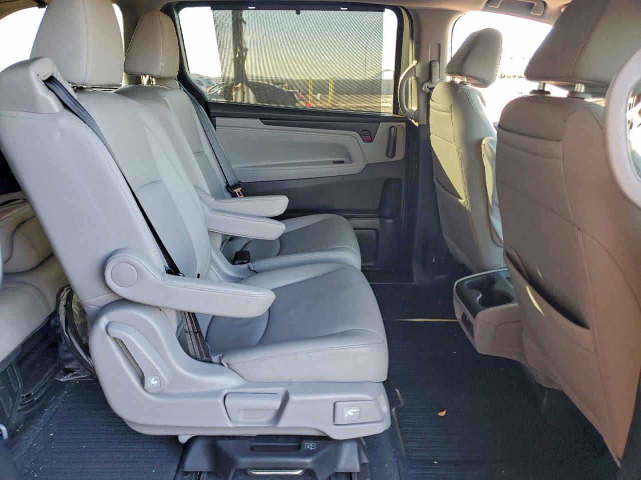2019 HONDA ODYSSEY ELITE photo 10