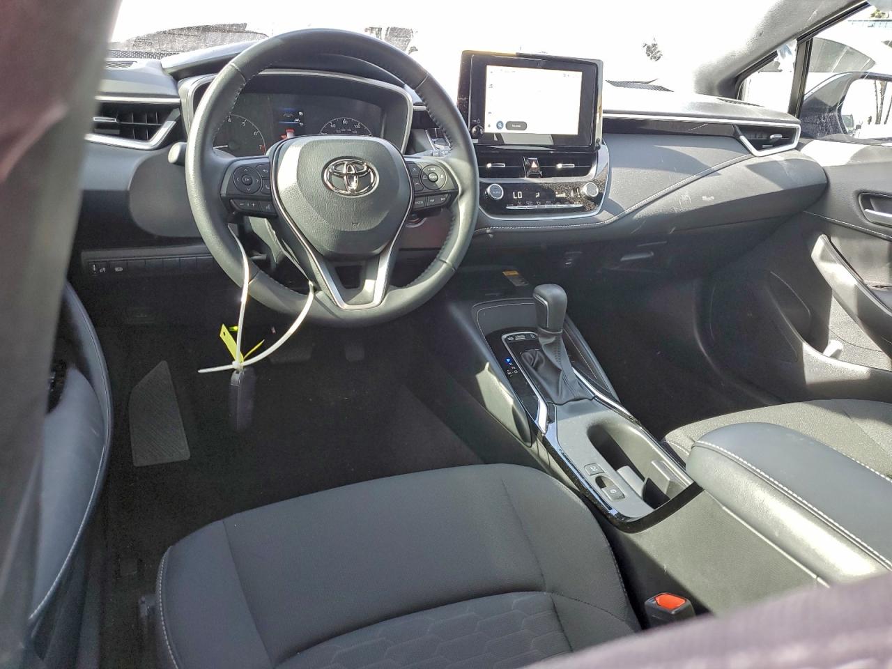 2025 TOYOTA COROLLA SE photo 8