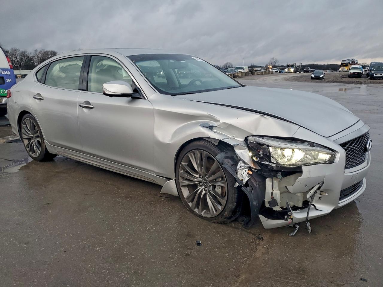 2018 INFINITI Q70L 3.7 LUXE photo 4