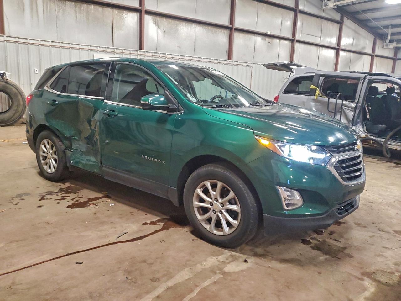 2018 CHEVROLET EQUINOX LT photo 4