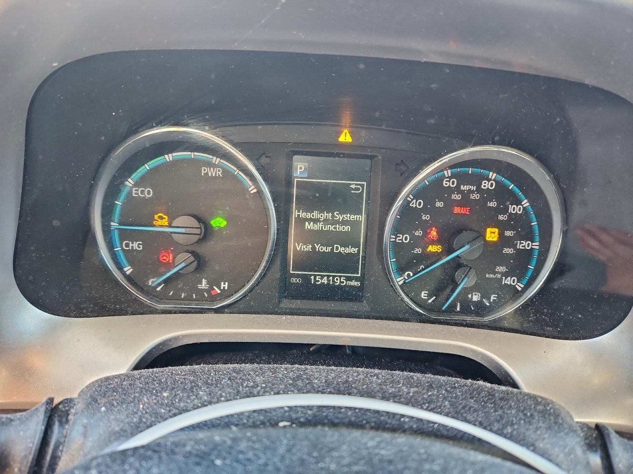 2017 TOYOTA RAV4 HV LE photo 9