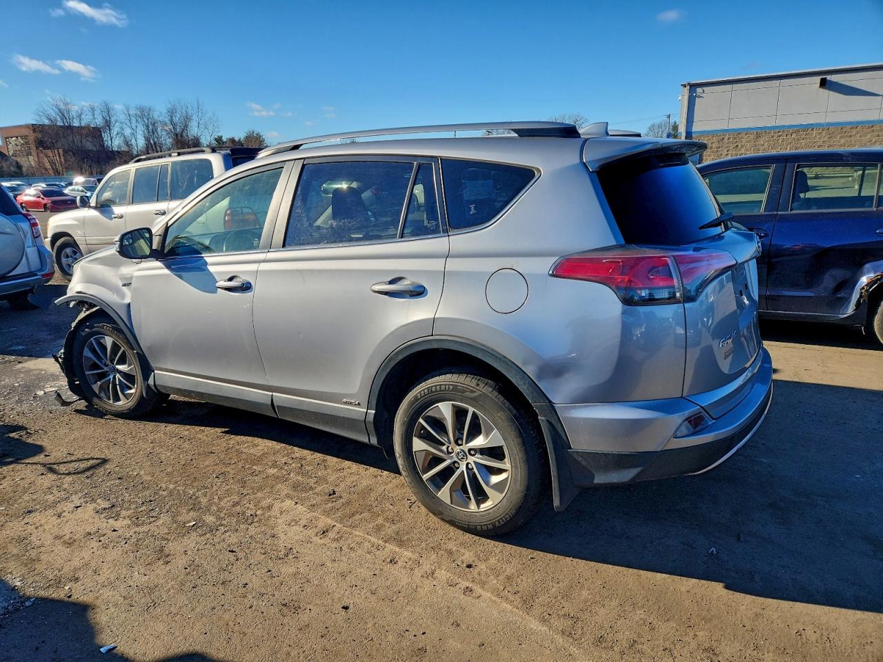 2017 TOYOTA RAV4 HV LE photo 2