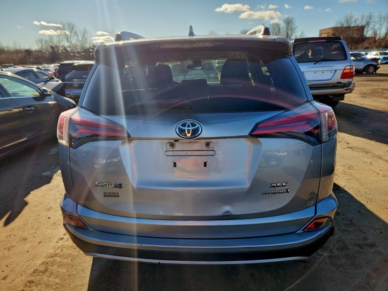 2017 TOYOTA RAV4 HV LE photo 6