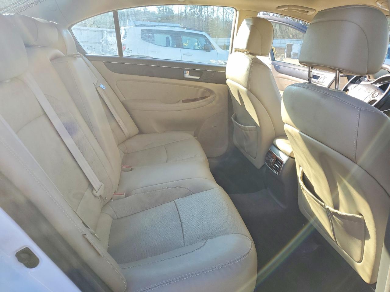 2013 HYUNDAI GENESIS 3.8L photo 28