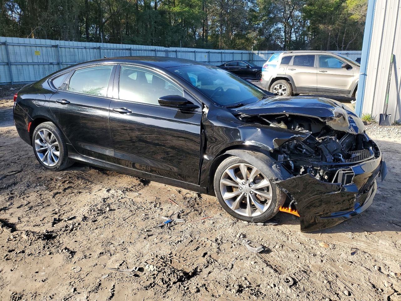 2016 CHRYSLER 200 S photo 4