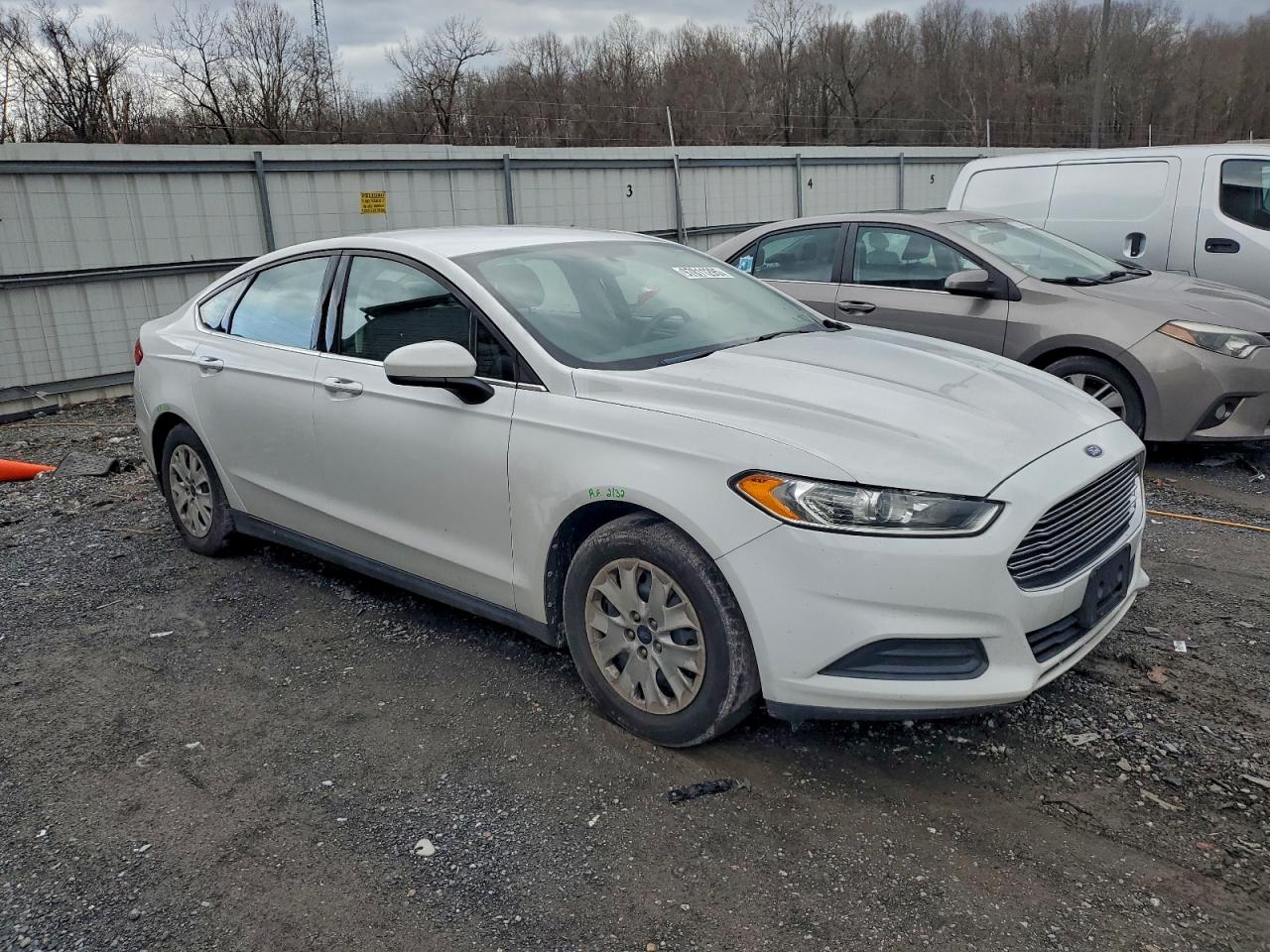 2014 FORD FUSION S photo 4