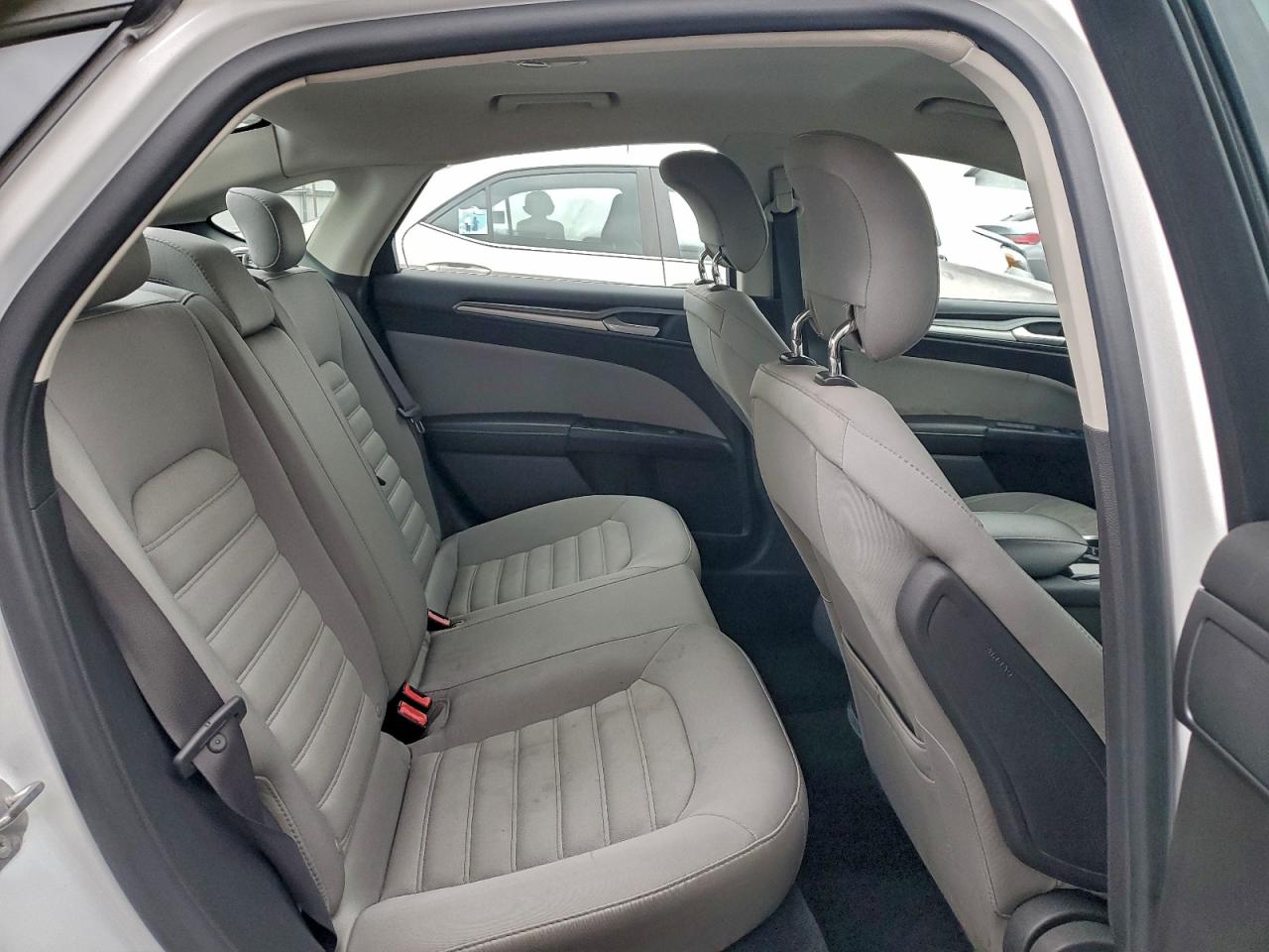 2014 FORD FUSION S photo 10
