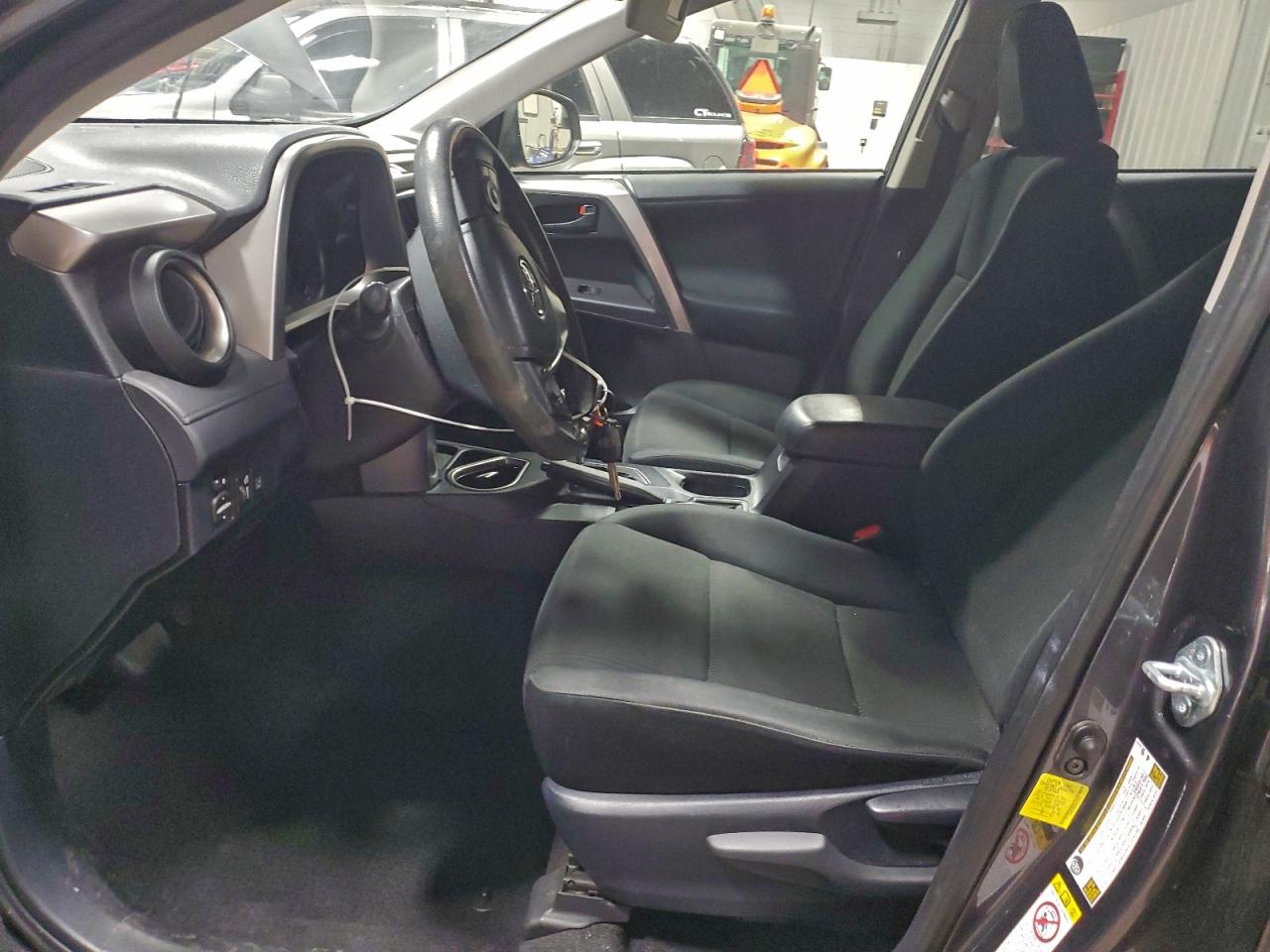 2017 TOYOTA RAV4 LE photo 19