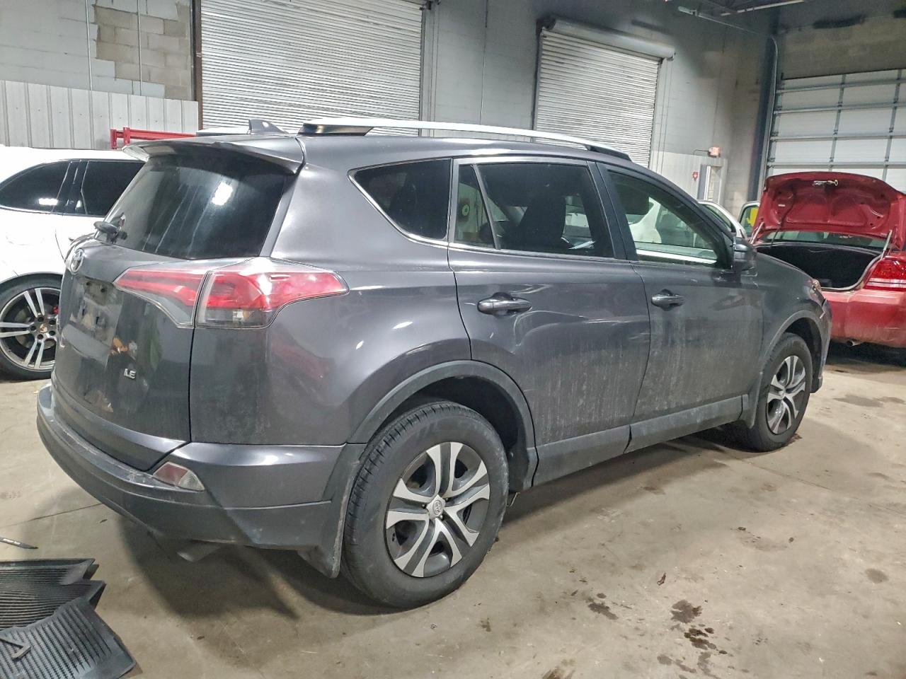 2017 TOYOTA RAV4 LE photo 7