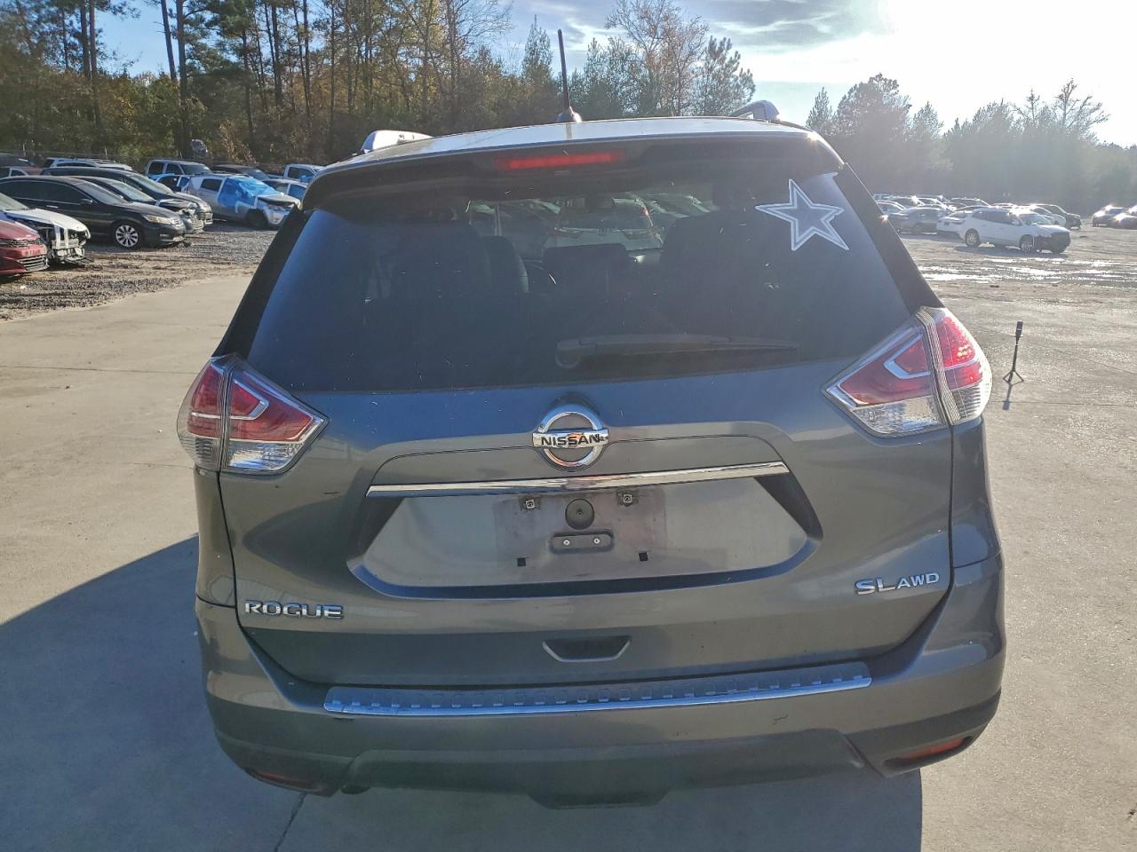 2016 NISSAN ROGUE S photo 6