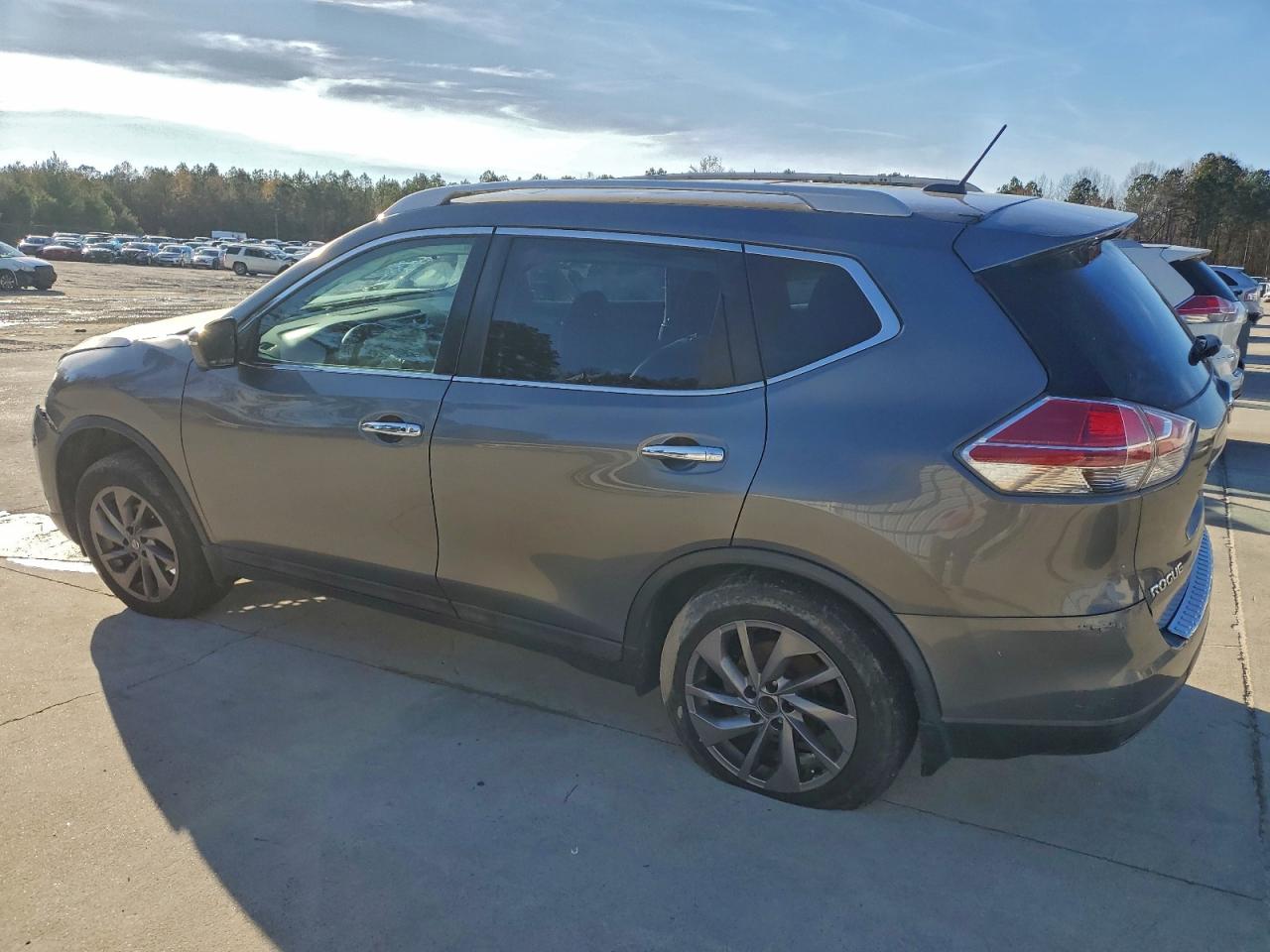 2016 NISSAN ROGUE S photo 2