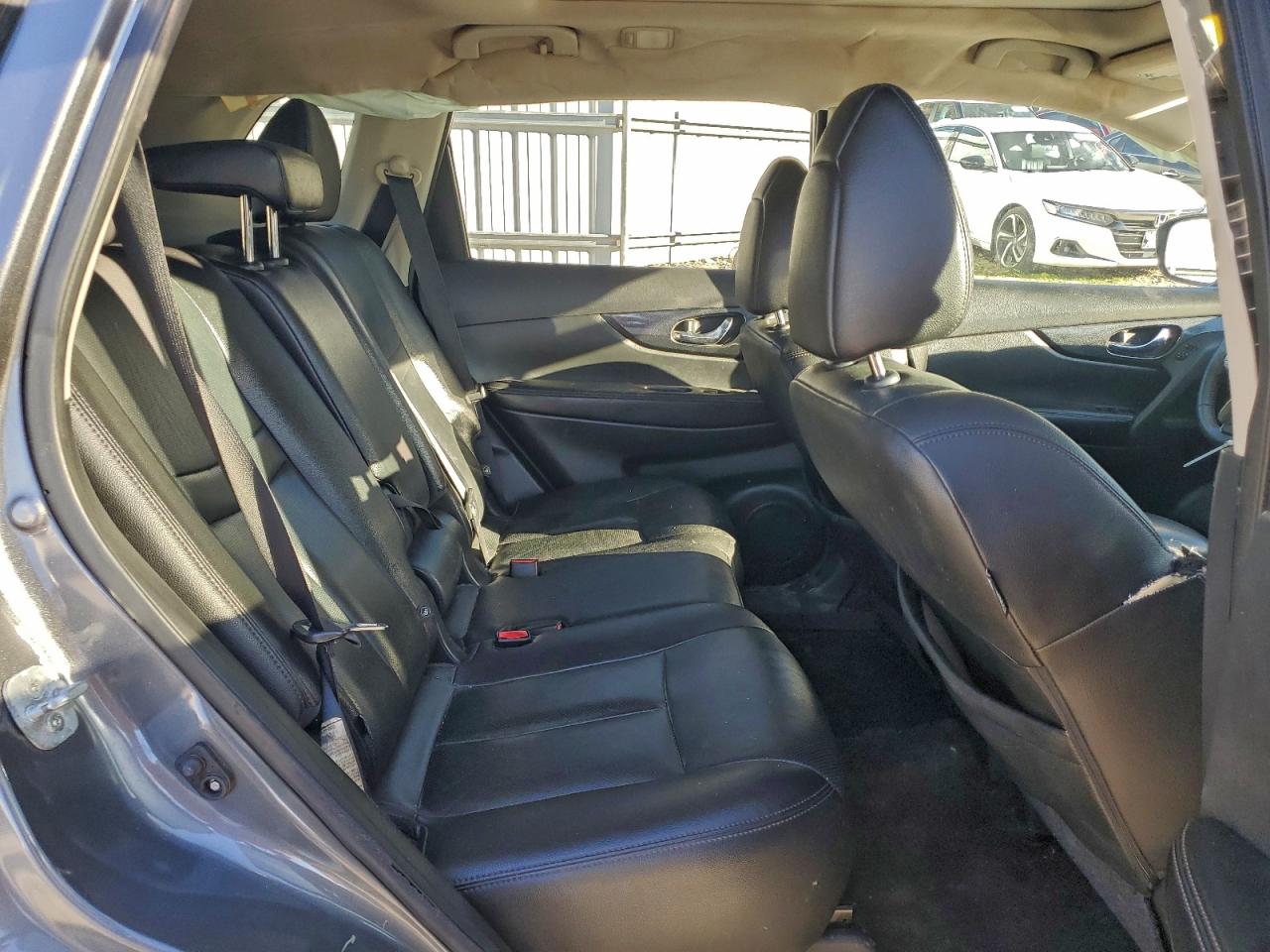 2016 NISSAN ROGUE S photo 10