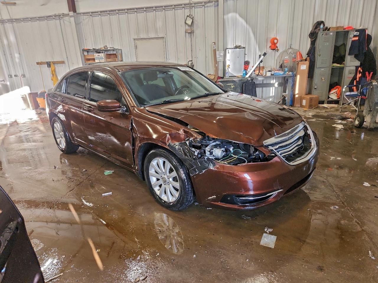 2013 CHRYSLER 200 TOURING photo 4