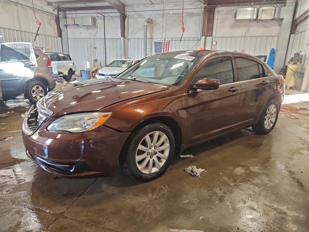 2013 CHRYSLER 200