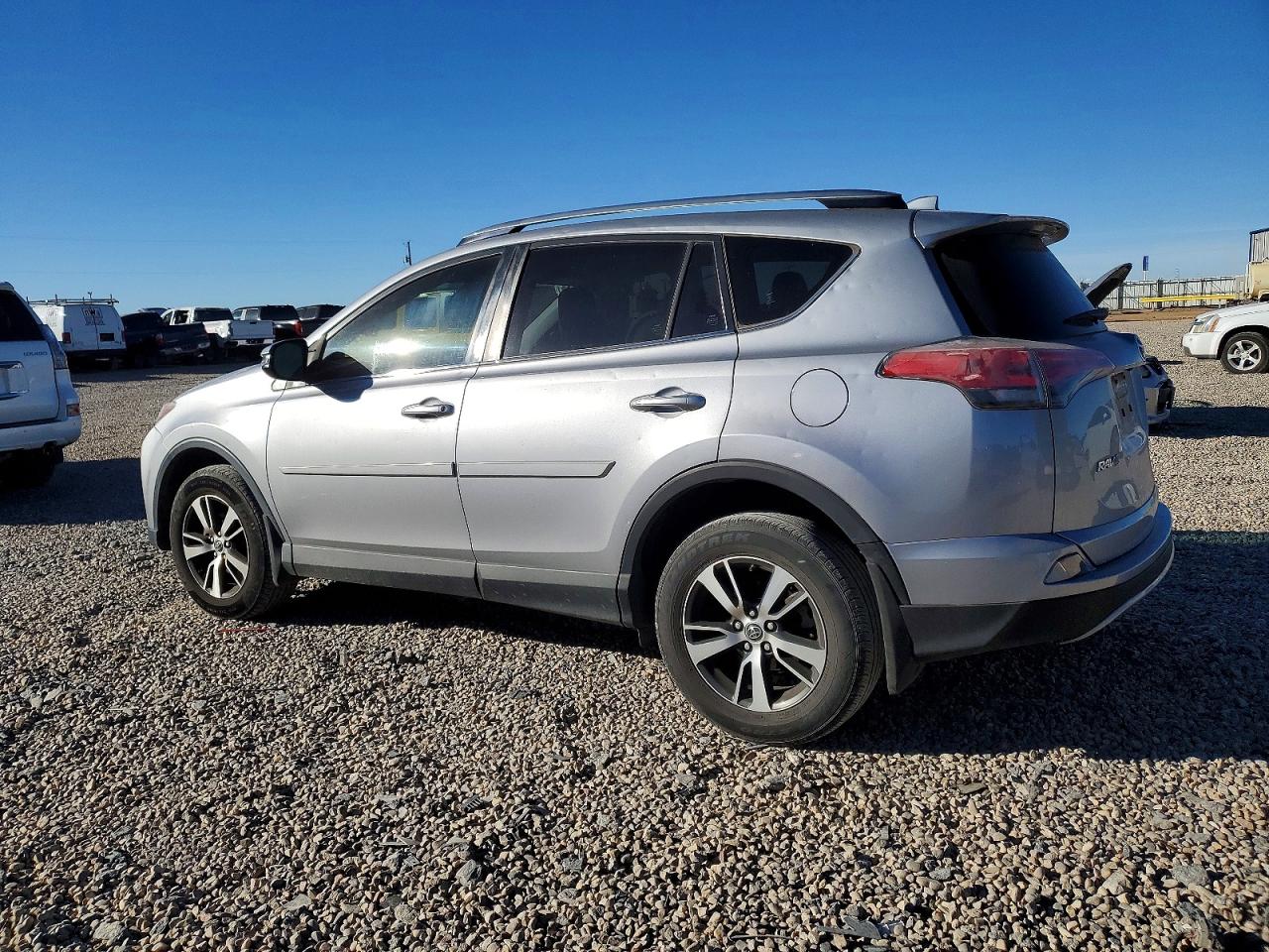 2018 TOYOTA RAV4 ADVENTURE photo 3