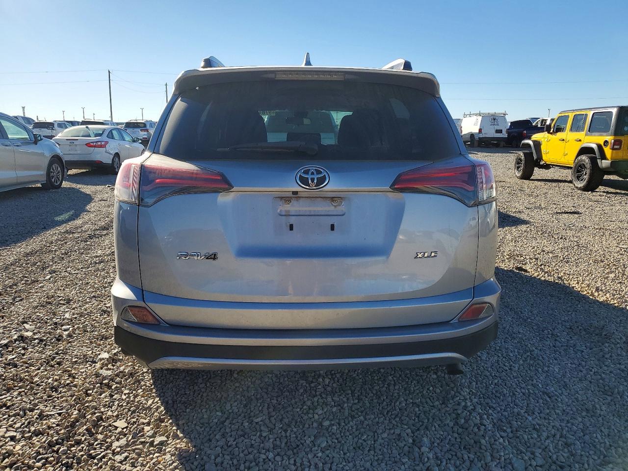 2018 TOYOTA RAV4 ADVENTURE photo 11