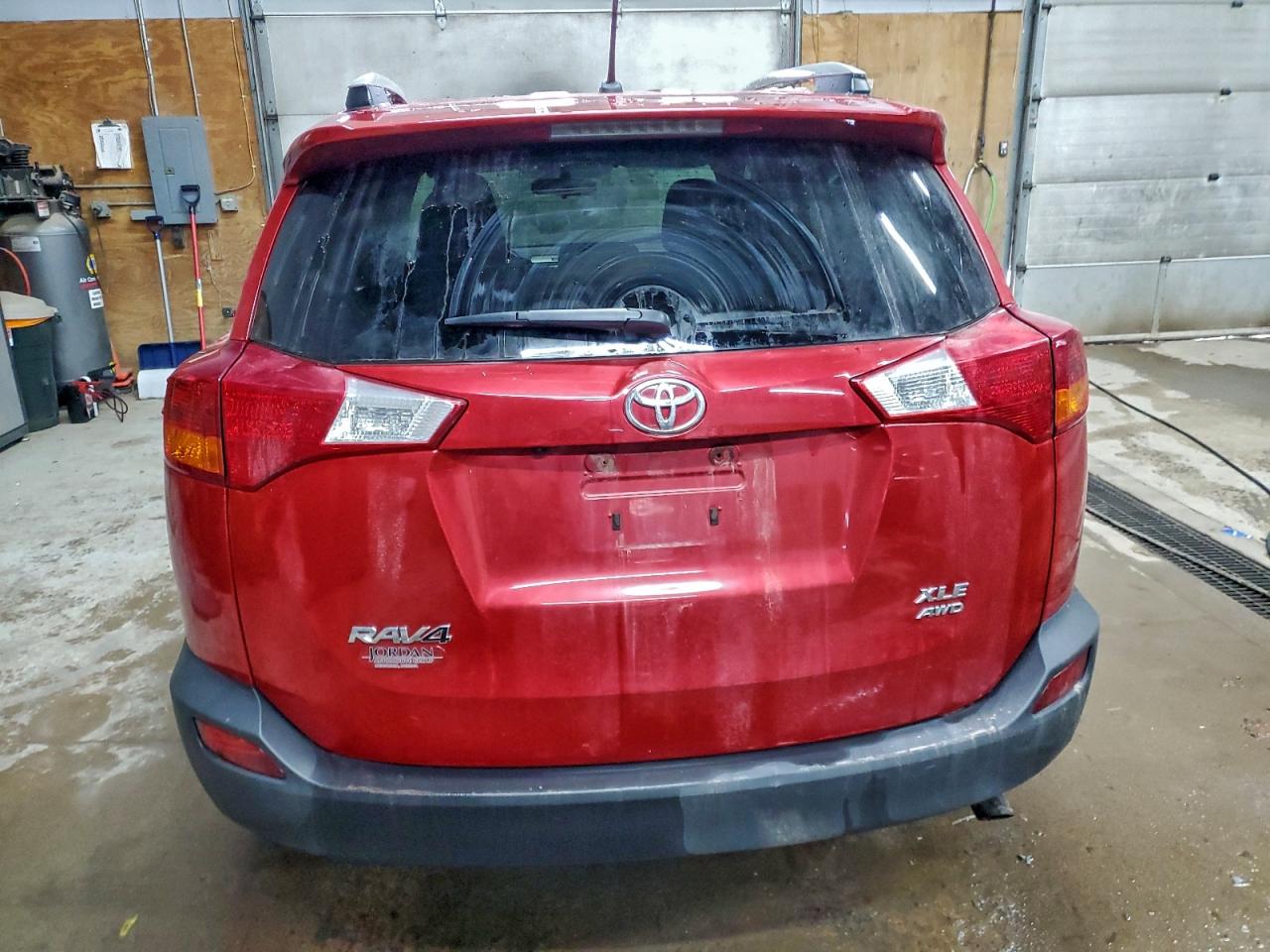 2013 TOYOTA RAV4 XLE photo 6