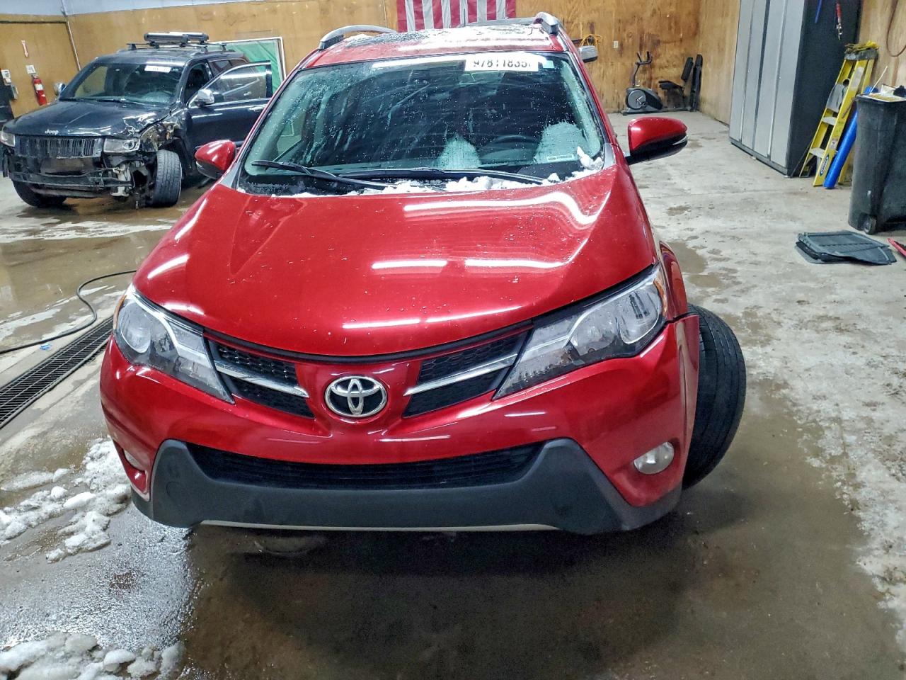 2013 TOYOTA RAV4 XLE photo 5
