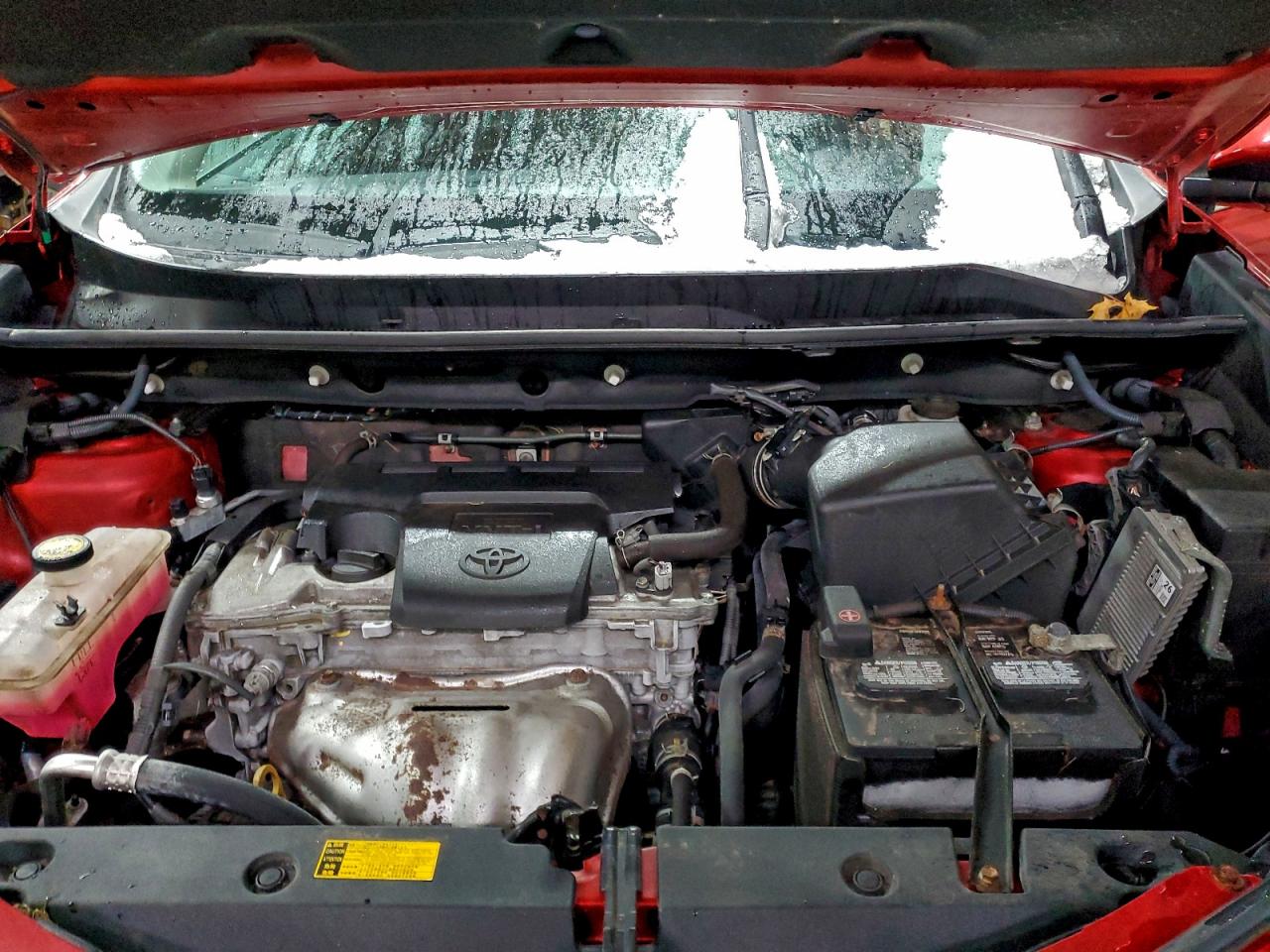 2013 TOYOTA RAV4 XLE photo 12