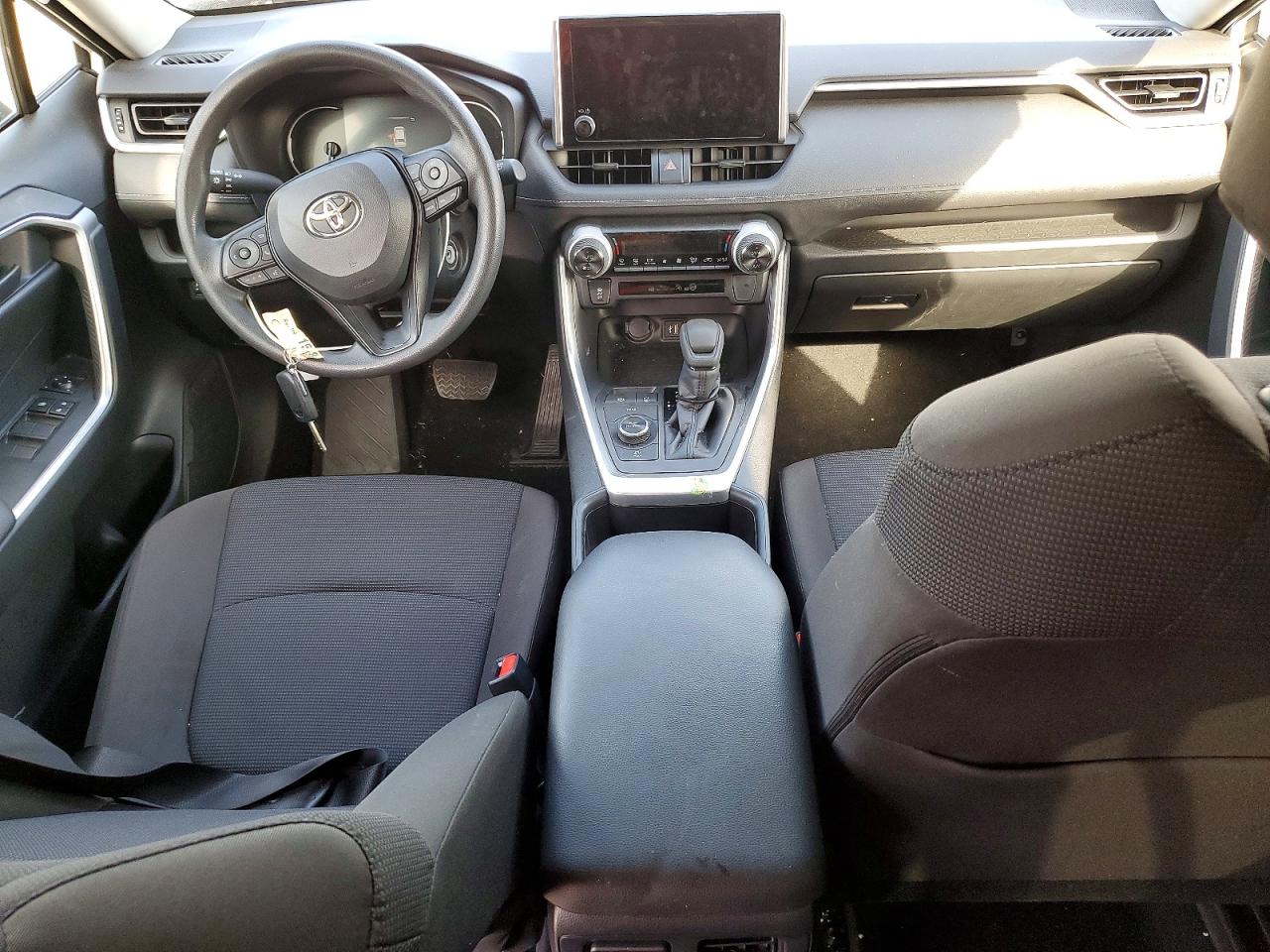 2025 TOYOTA RAV4 LE photo 8