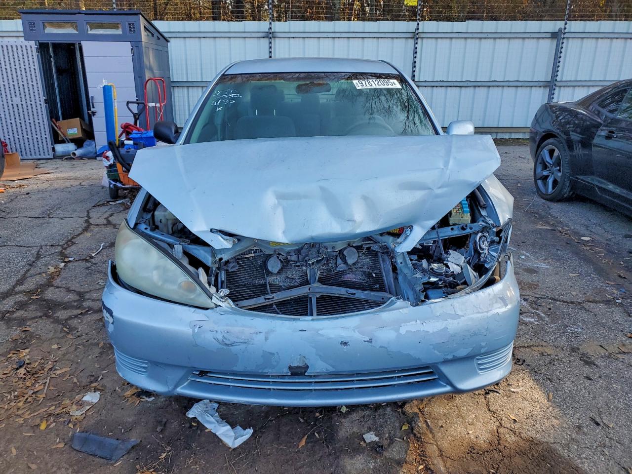 2005 TOYOTA CAMRY LE photo 5