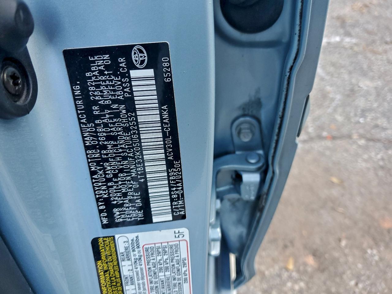 2005 TOYOTA CAMRY LE photo 12