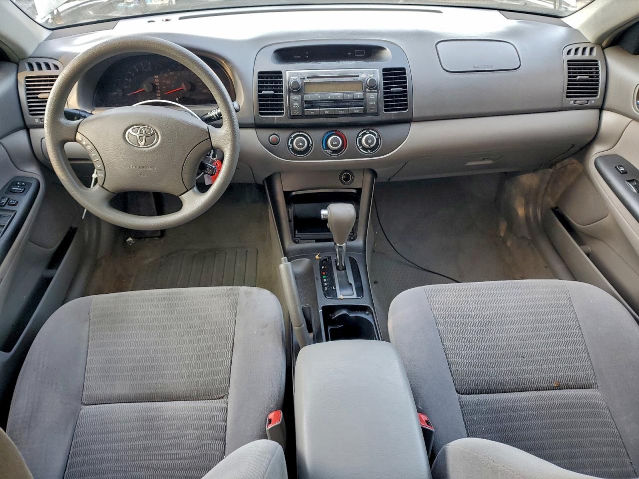 2005 TOYOTA CAMRY LE photo 8