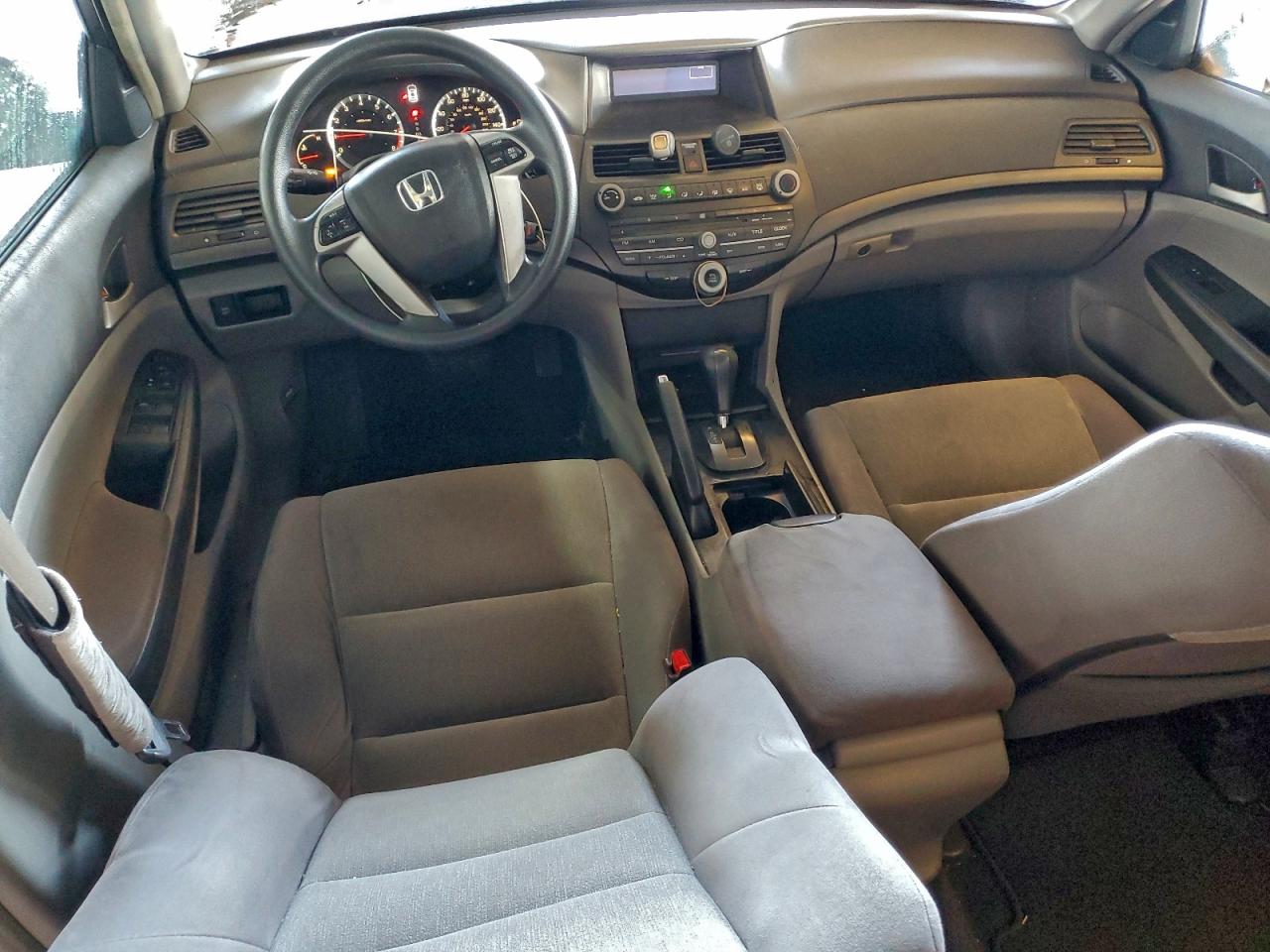 2009 HONDA ACCORD LX photo 8