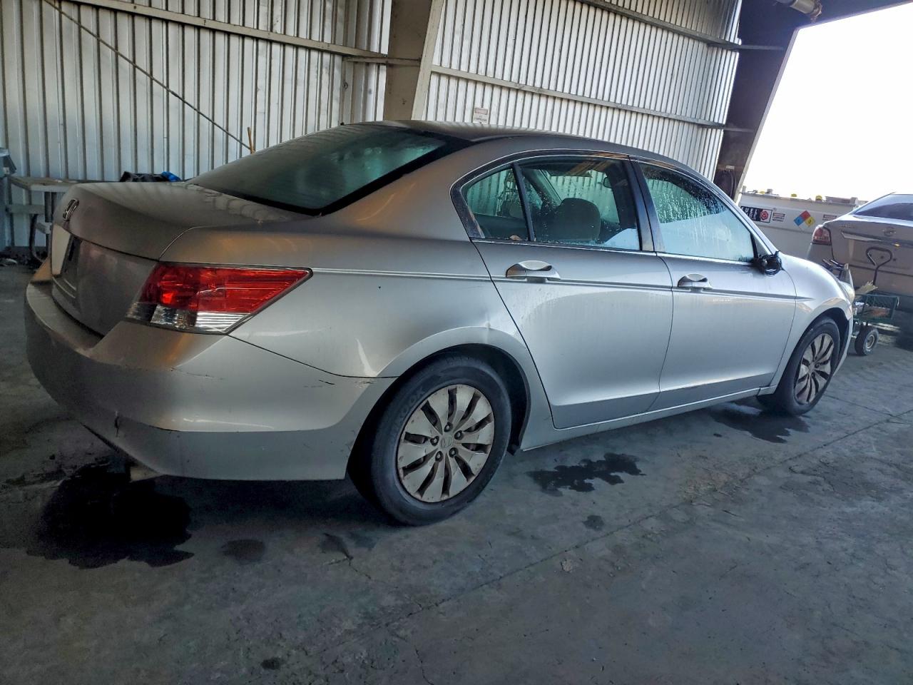 2009 HONDA ACCORD LX photo 3