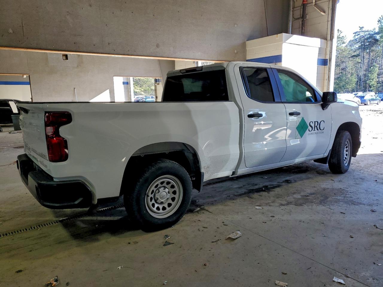 2021 CHEVROLET SILVERADO C1500 photo 3