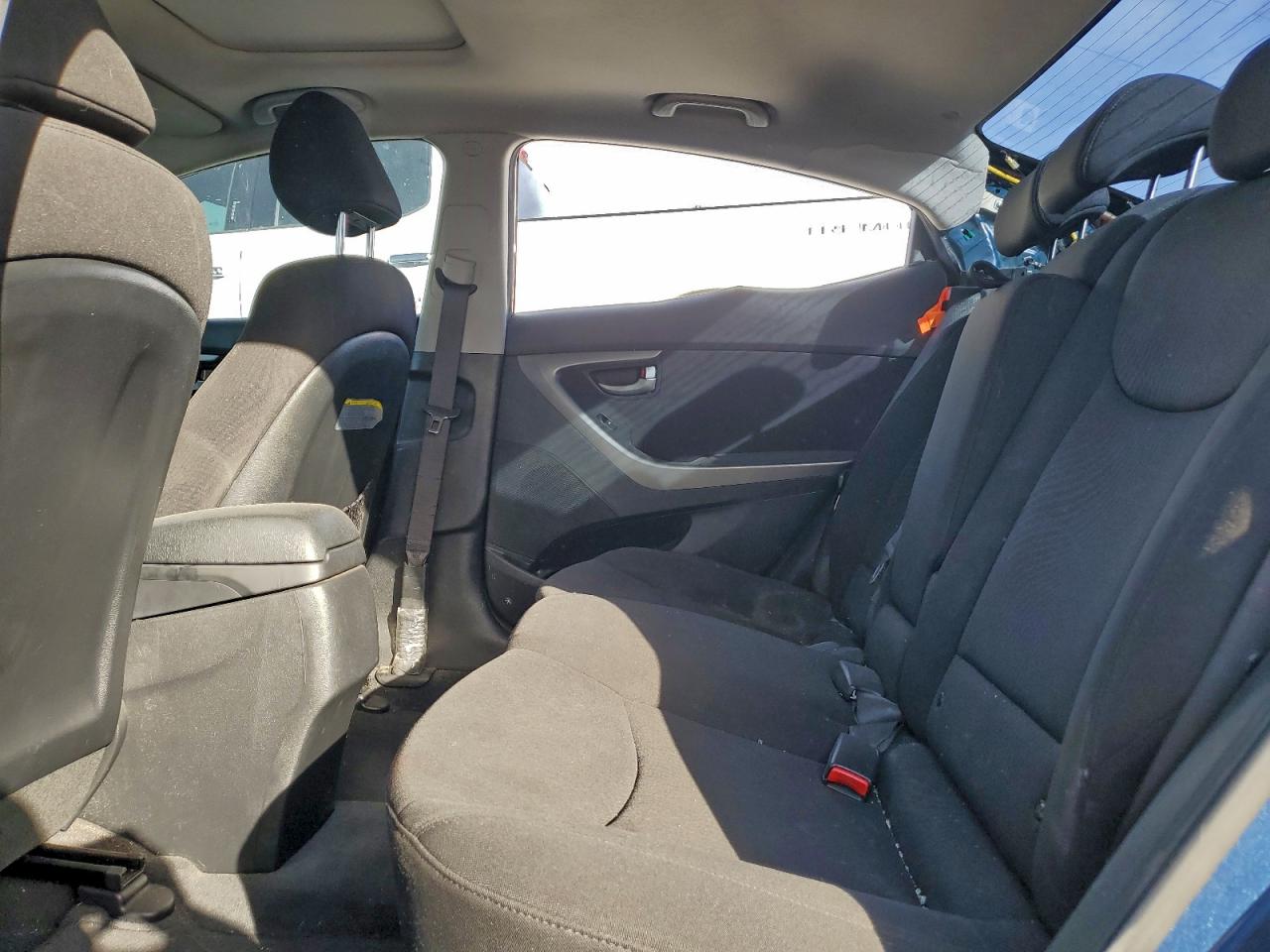 2016 HYUNDAI ELANTRA SE photo 10