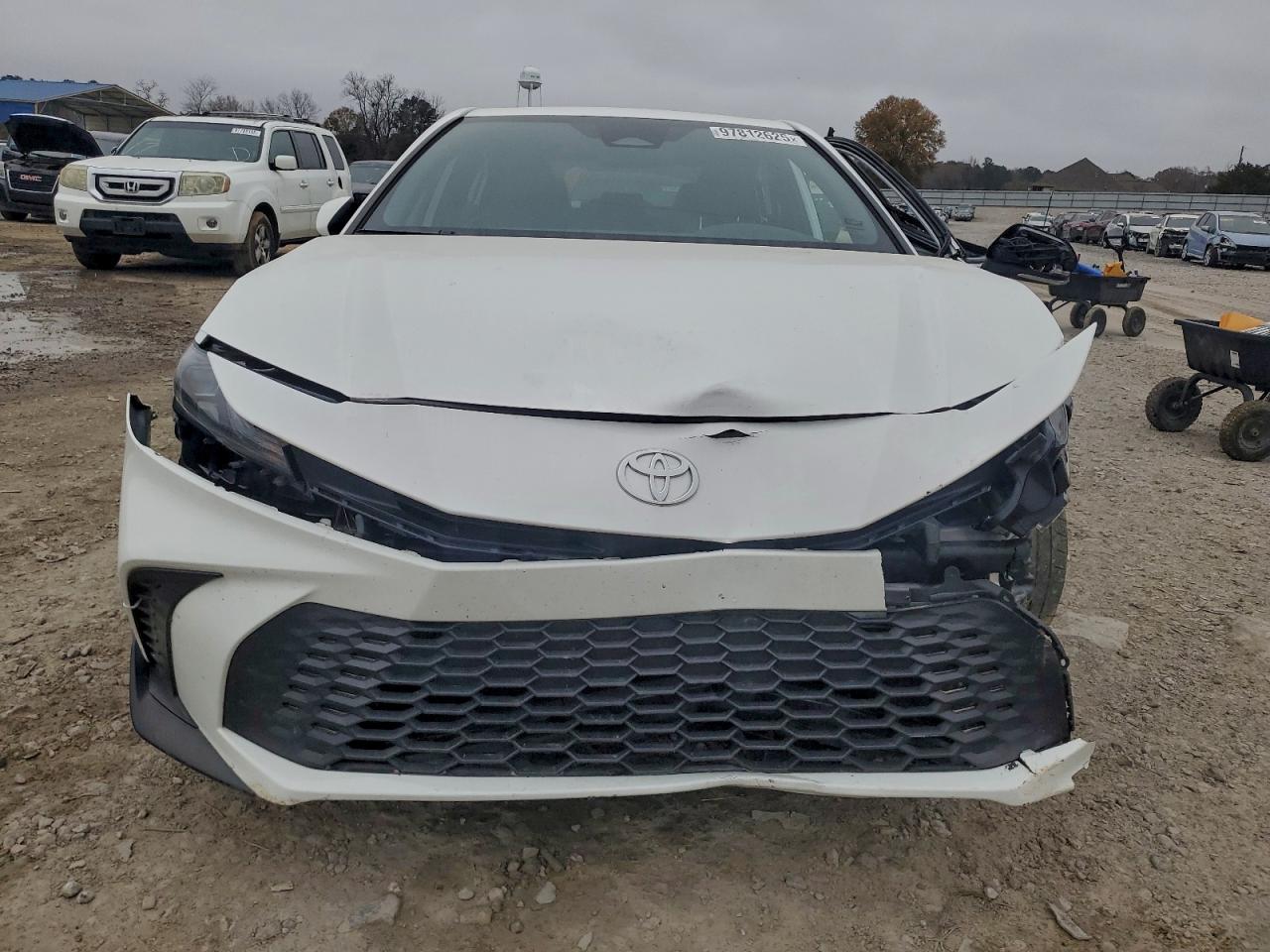 2025 TOYOTA CAMRY XSE photo 5