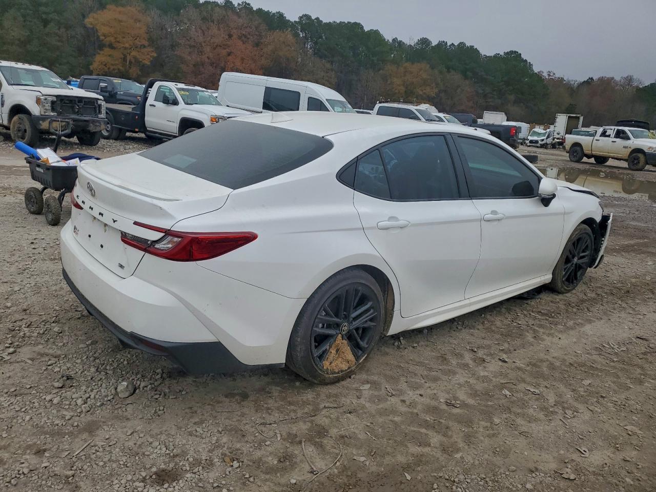 2025 TOYOTA CAMRY XSE photo 3
