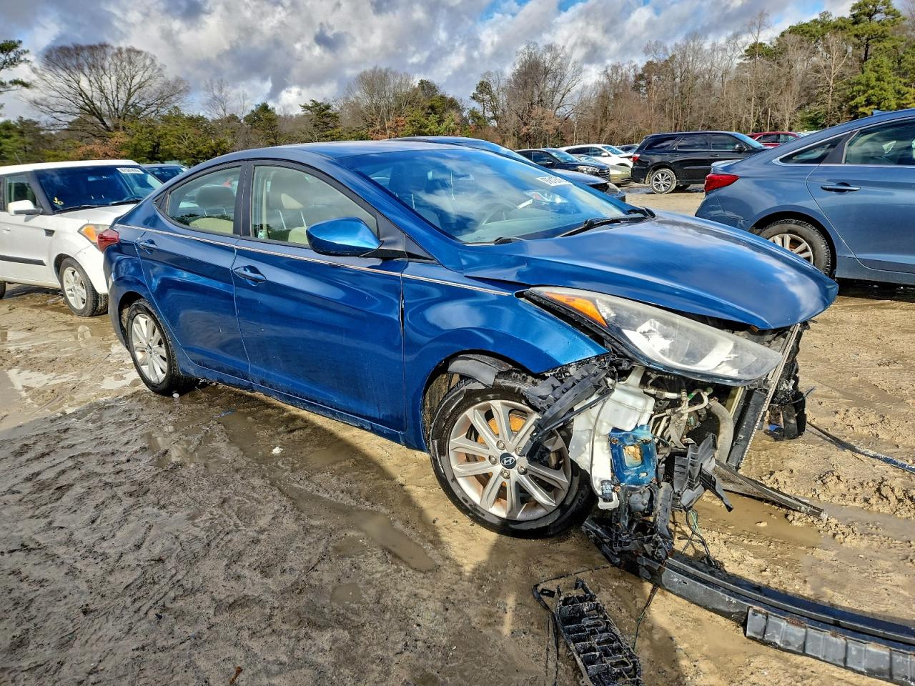 2014 HYUNDAI ELANTRA SE photo 4