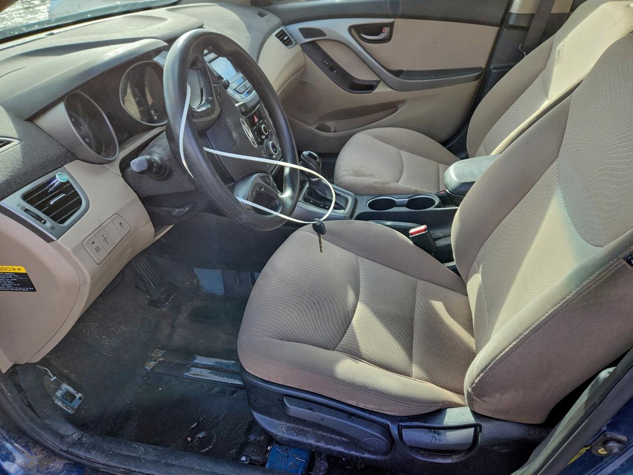 2014 HYUNDAI ELANTRA SE photo 7