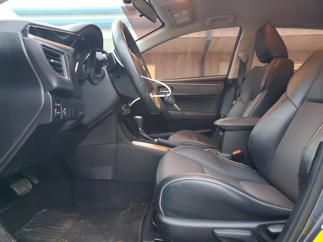 2014 TOYOTA COROLLA L photo 7