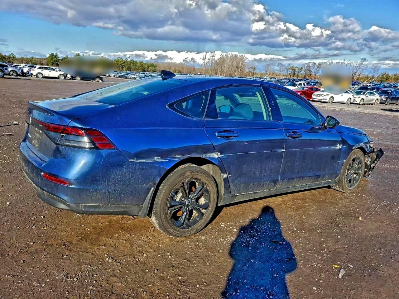 2025 HONDA ACCORD SE photo 3