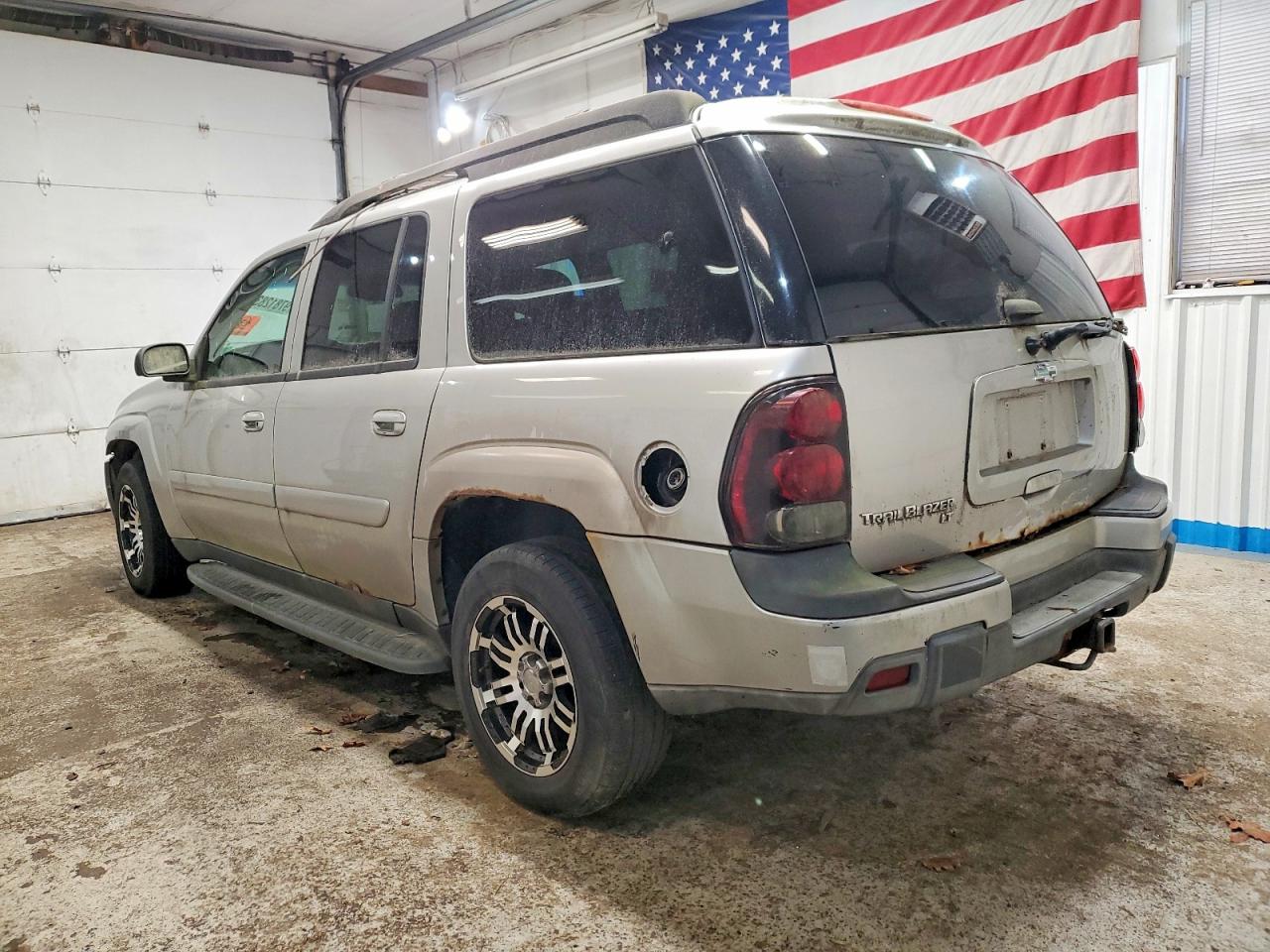 2005 CHEVROLET TRAILBLAZER EXT LS photo 2