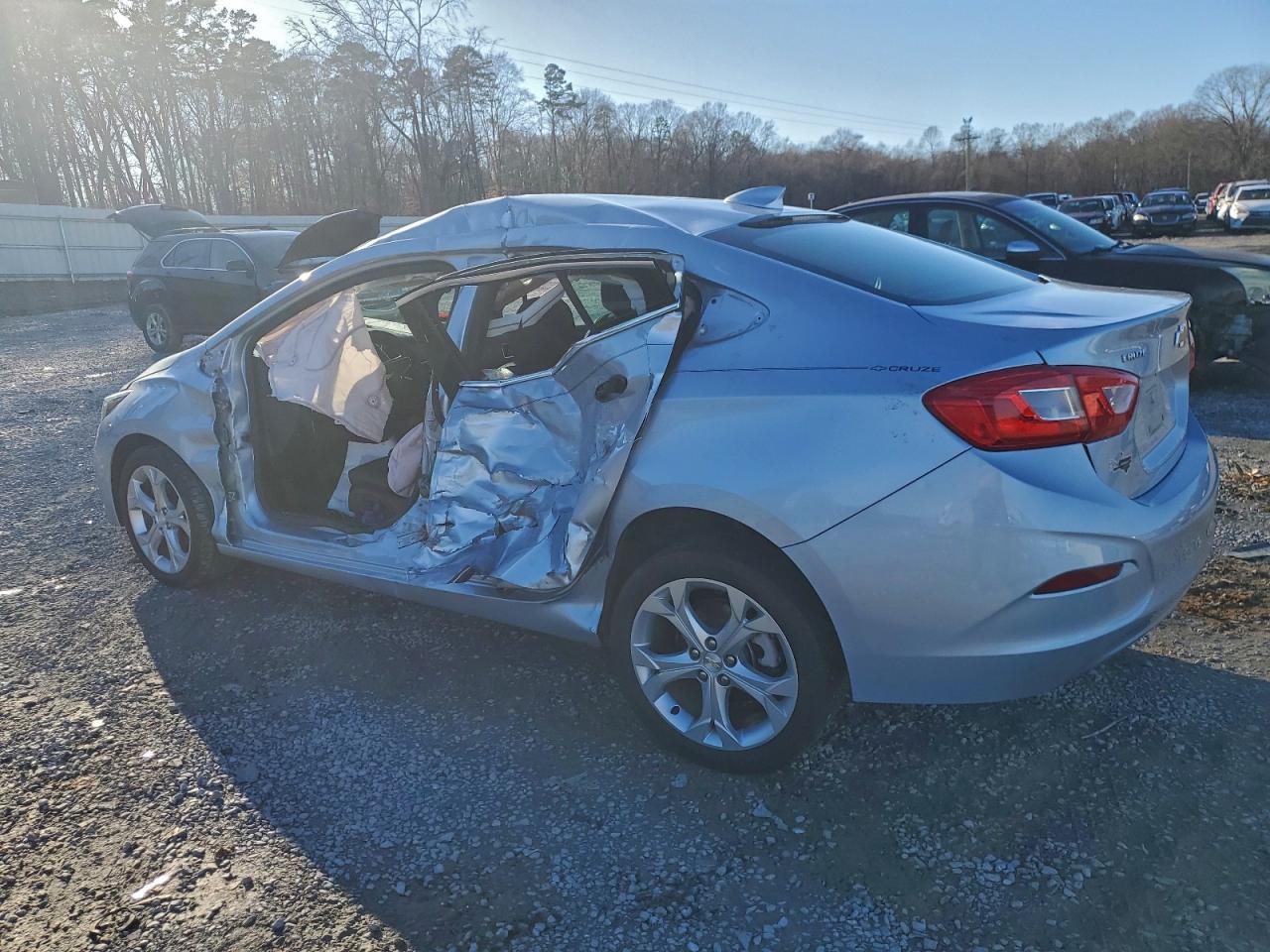 2017 CHEVROLET CRUZE PREMIER photo 2