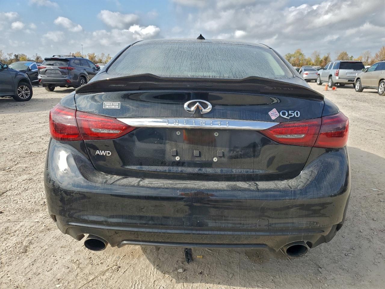 2018 INFINITI Q50 LUXE photo 6