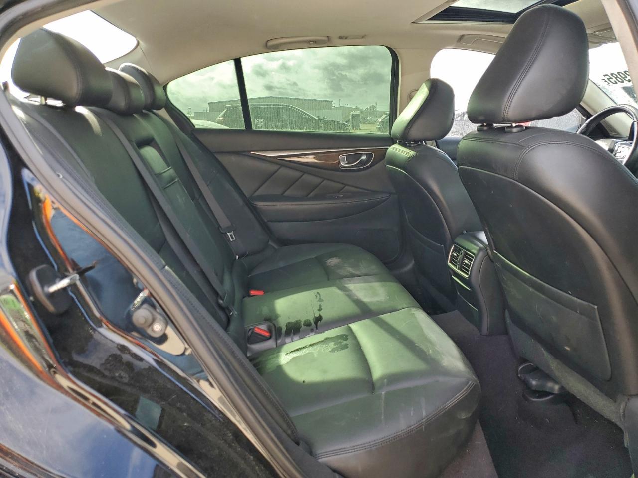 2018 INFINITI Q50 LUXE photo 10